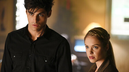 Shadowhunters: The Mortal Instruments | Netflix Resmi Sitesi